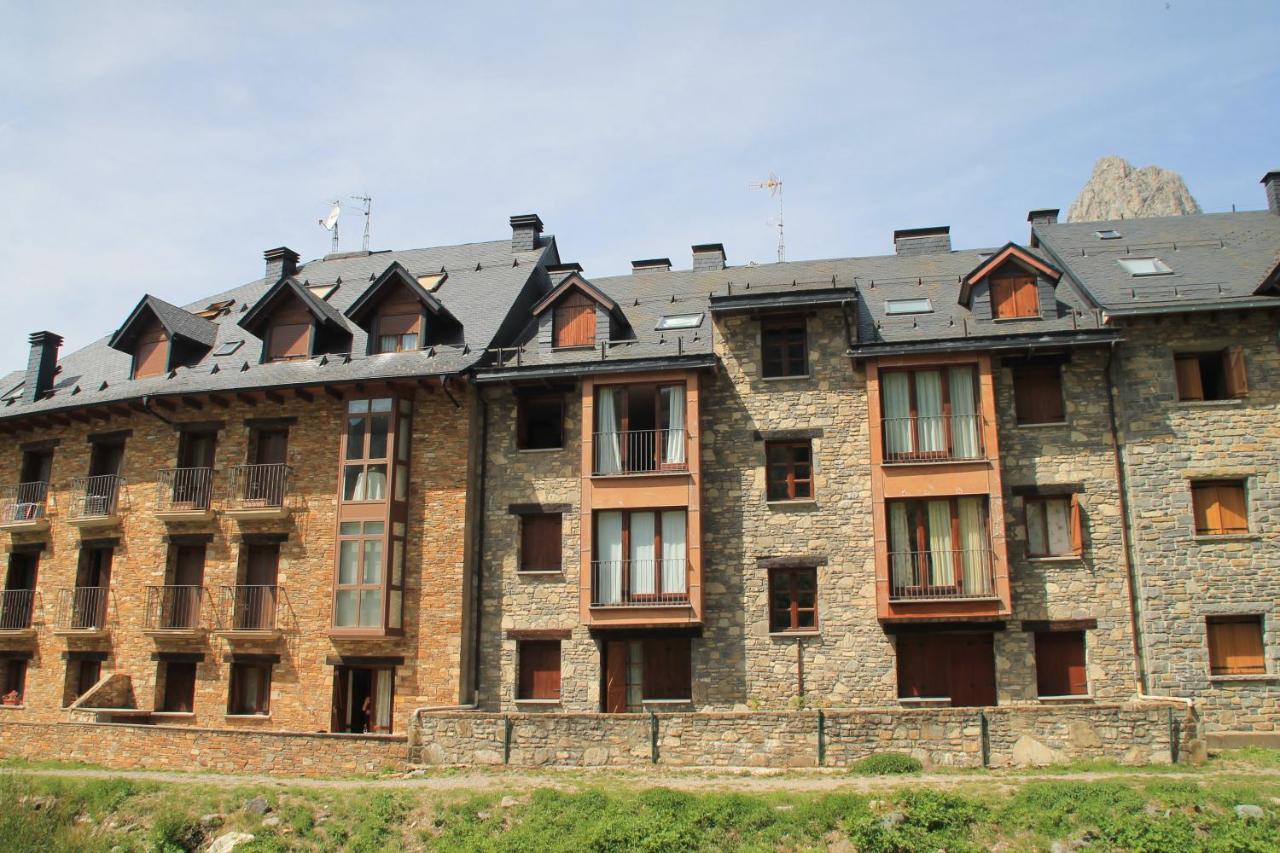 Sallent De Gallego - Formigal - Pirineos Sur Exterior foto