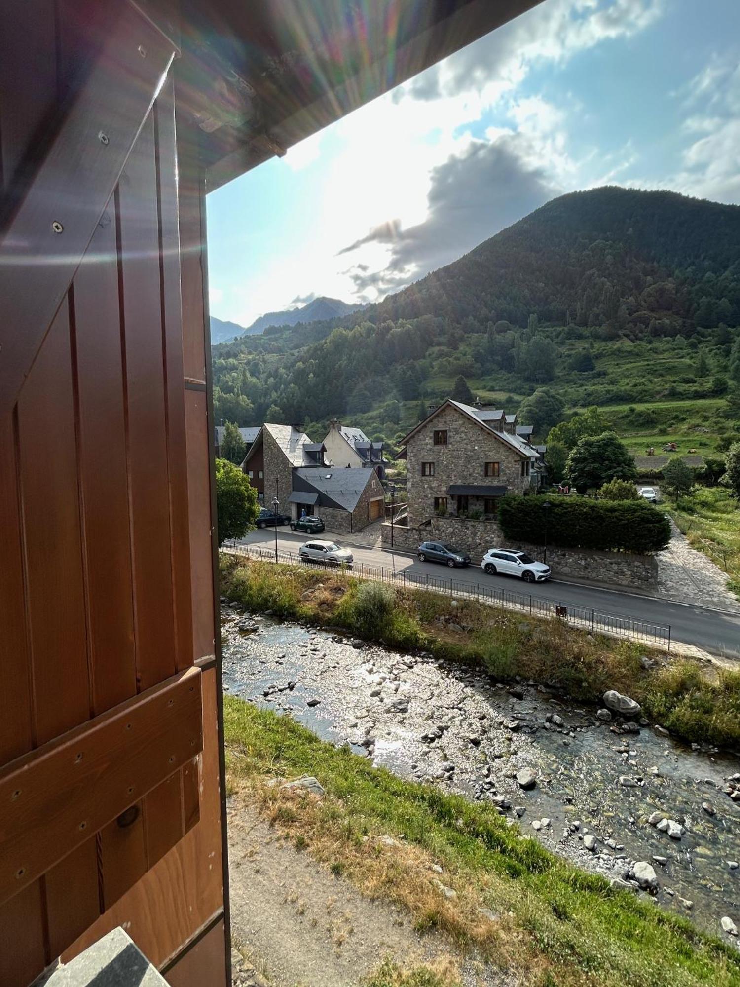Sallent De Gallego - Formigal - Pirineos Sur Exterior foto